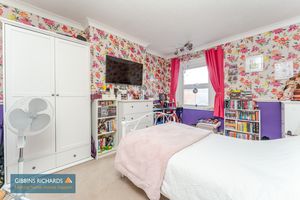 Bedroom- click for photo gallery